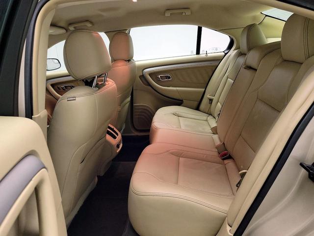Photo of 2017 Gold Ford Taurus