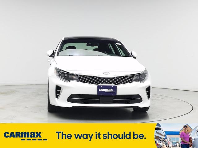 Photo of 2016 Pearl Kia Optima