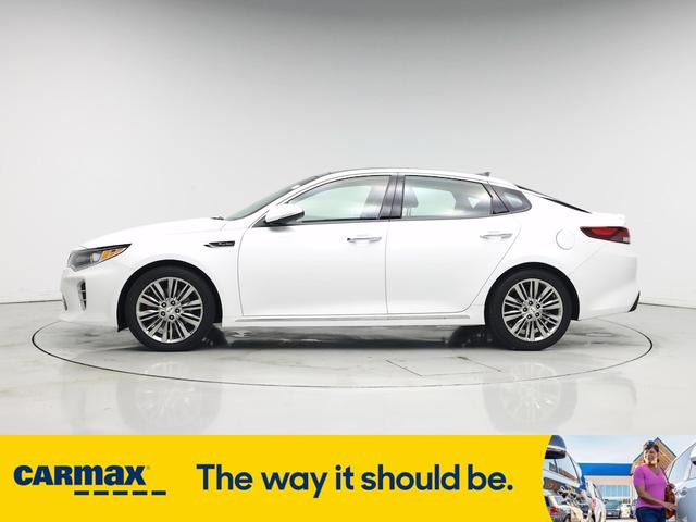 Photo of 2016 Pearl Kia Optima