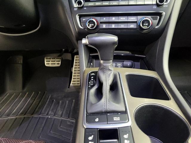 Photo of 2016 Pearl Kia Optima