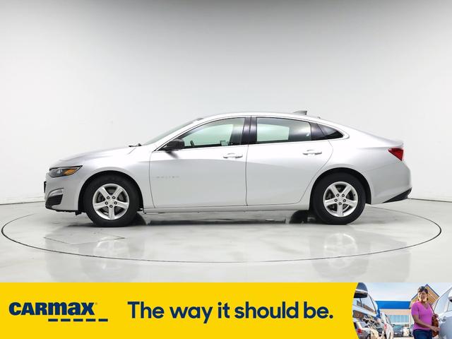 Photo of 2019 Silver Chevrolet Malibu