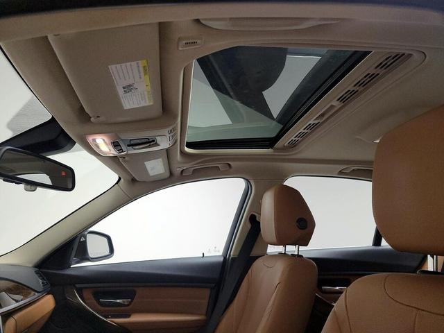 Photo of 2015 Blue BMW 328