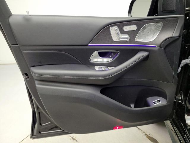 Photo of 2022 Black Mercedes-Benz GLS 450