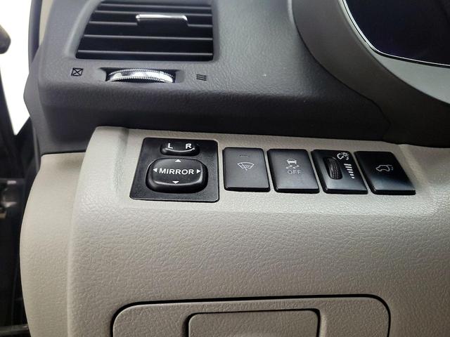 Photo of 2013 Black Toyota Highlander