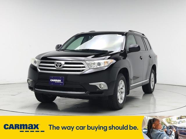 Photo of 2013 Black Toyota Highlander