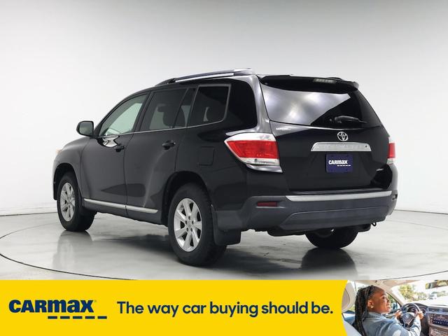 Photo of 2013 Black Toyota Highlander