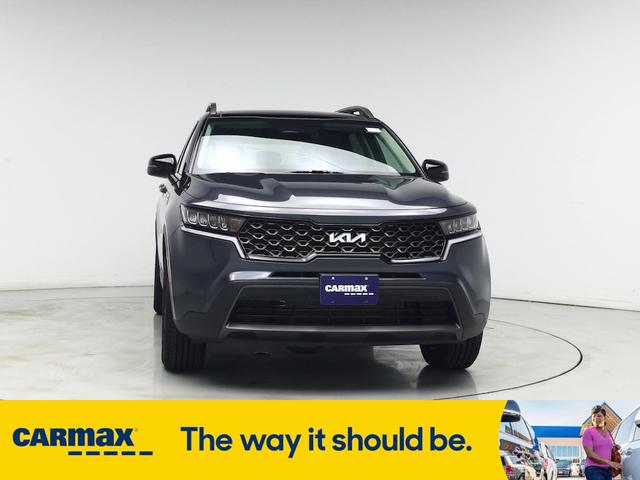 Photo of 2022 Gray Kia Sorento