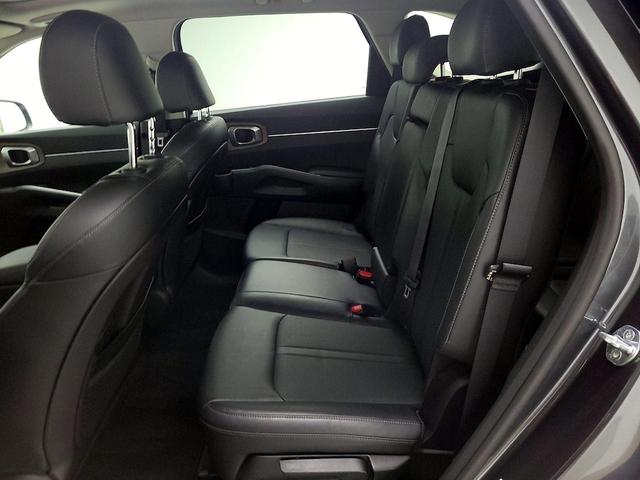 Photo of 2022 Gray Kia Sorento