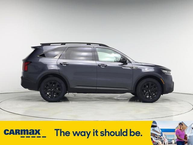 Photo of 2022 Gray Kia Sorento