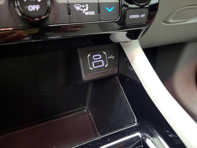 Photo of 2022 Black Jeep Compass