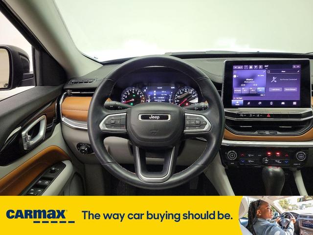 Photo of 2022 Black Jeep Compass