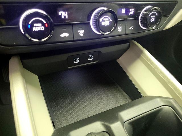Photo of 2024 White Honda Accord