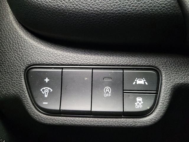 Photo of 2022 Blue Kia Seltos