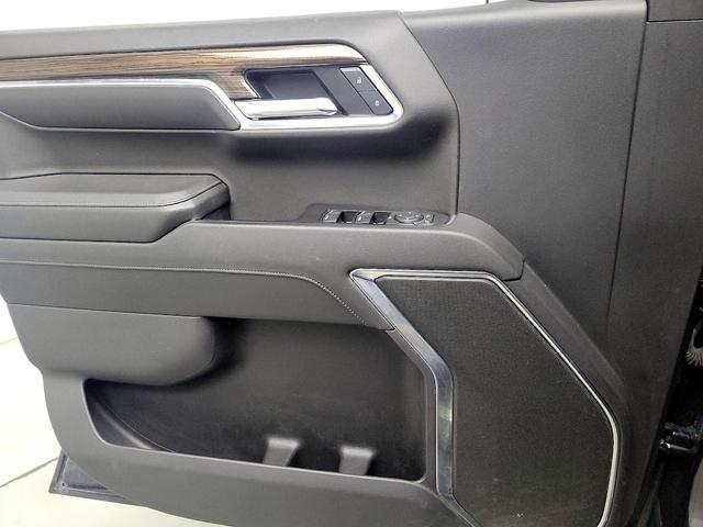 Photo of 2022 Blue Chevrolet Silverado 1500