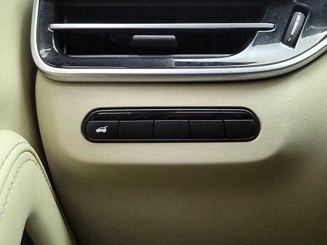 Photo of 2022 Brown INFINITI QX60