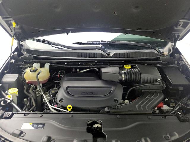 Photo of 2020 Gray Chrysler Pacifica