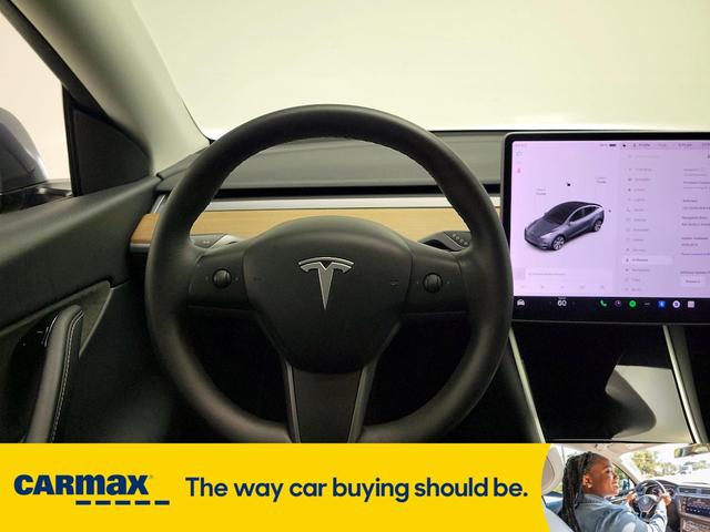 Photo of 2020 Gray Tesla Model Y