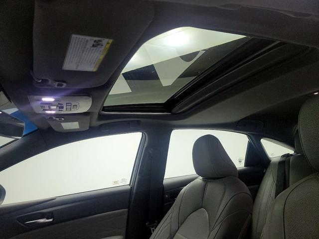 Photo of 2019 Blue Toyota Avalon