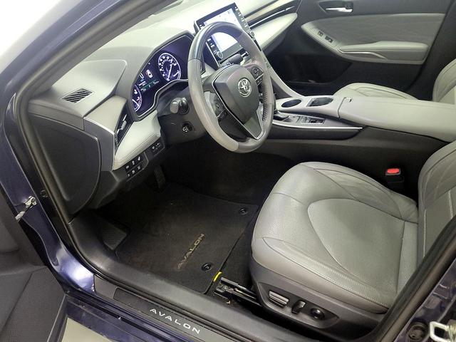 Photo of 2019 Blue Toyota Avalon