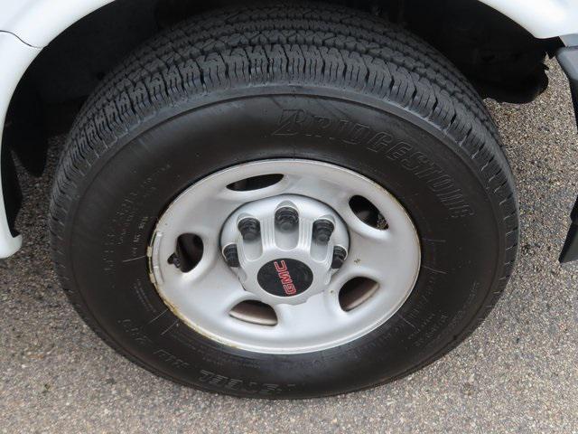 Photo of 2022 Summit White GMC Savana 2500