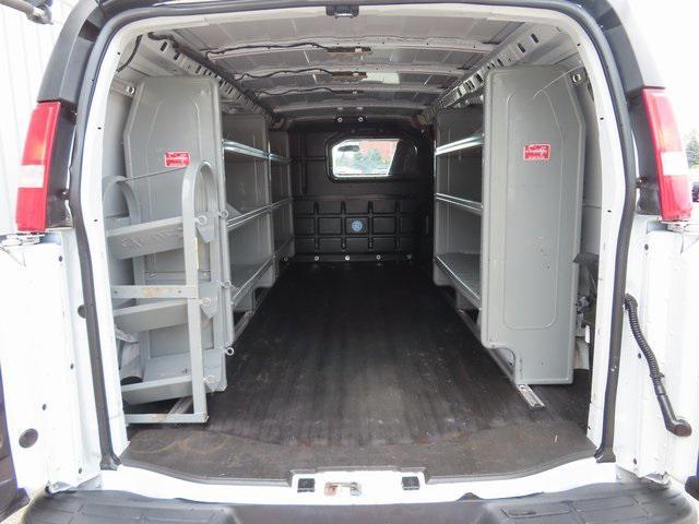 Photo of 2022 Summit White GMC Savana 2500
