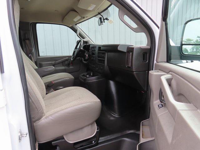 Photo of 2022 Summit White GMC Savana 2500