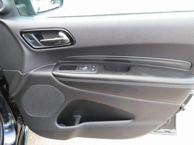 Photo of 2021 DB Black Crystal Clearcoat Dodge Durango