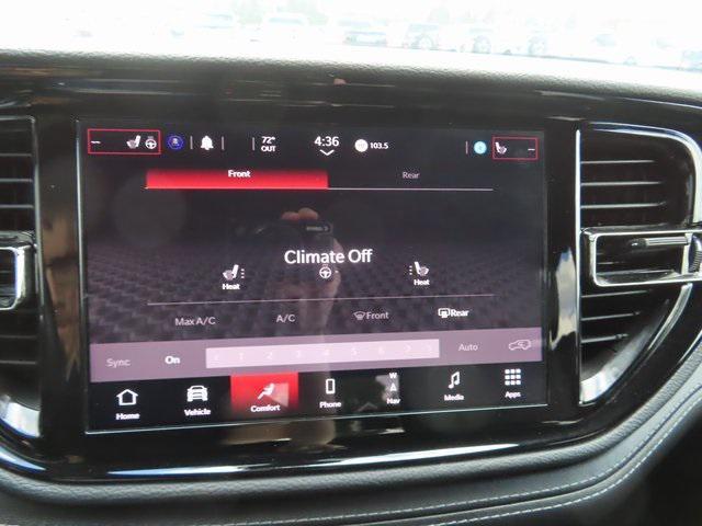 Photo of 2021 DB Black Crystal Clearcoat Dodge Durango