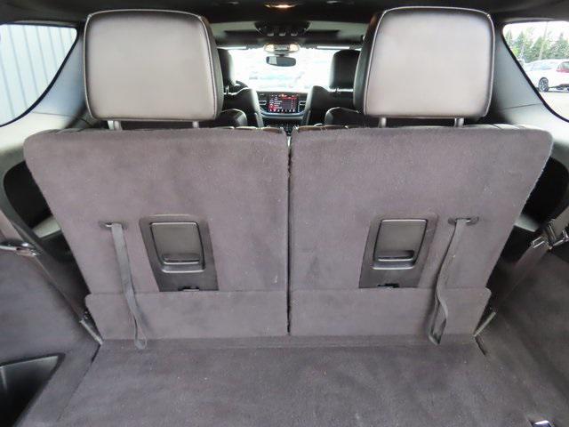 Photo of 2021 DB Black Crystal Clearcoat Dodge Durango