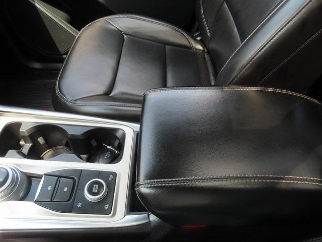 Photo of 2021 Blue Ford Explorer