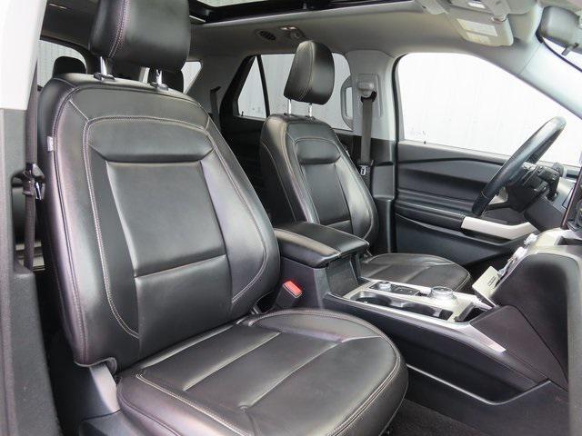 Photo of 2021 Blue Ford Explorer