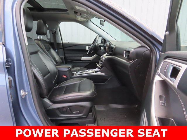Photo of 2021 Blue Ford Explorer