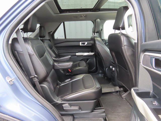 Photo of 2021 Blue Ford Explorer