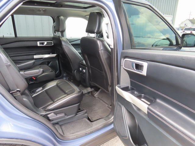 Photo of 2021 Blue Ford Explorer