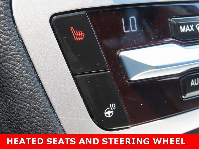 Photo of 2021 Blue Ford Explorer