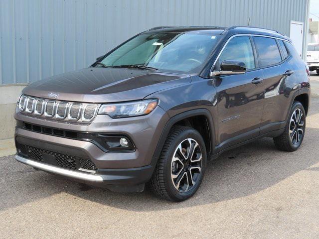 Photo of 2022 Granite Crystal Metallic Clearcoat Jeep Compass