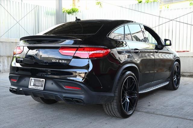 Photo of 2019 Black Mercedes-Benz AMG GLE 63