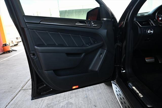 Photo of 2019 Black Mercedes-Benz AMG GLE 63
