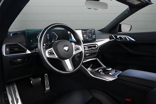 Photo of 2024 Black Sapphire Metallic BMW M440
