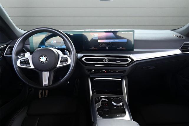 Photo of 2024 Black Sapphire Metallic BMW M440