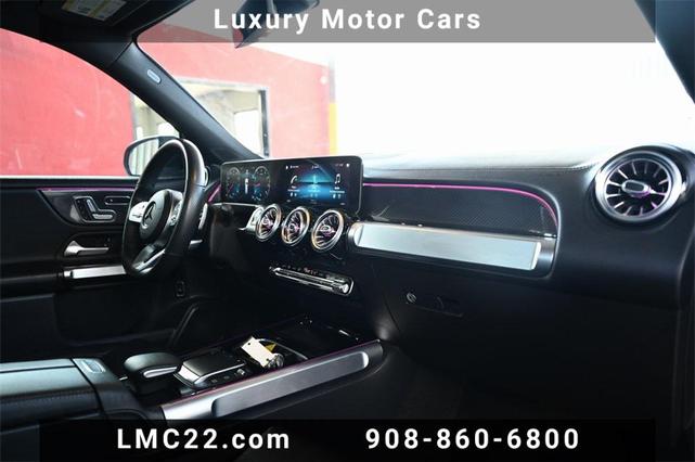 Photo of 2021 Rose Gold Metallic Mercedes-Benz GLB 250