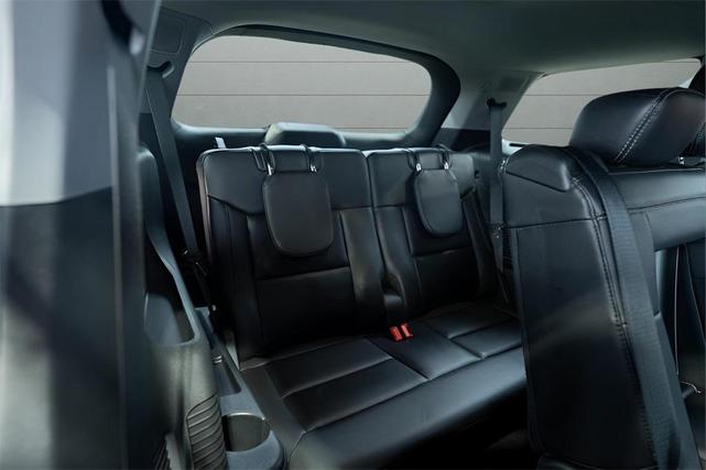 Photo of 2023 Carbonized Gray Metallic Ford Explorer