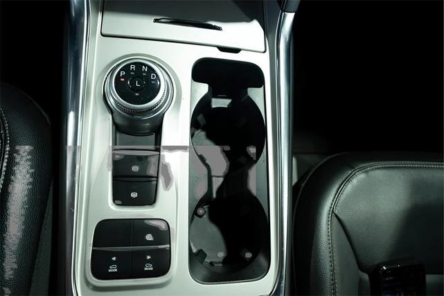 Photo of 2023 Carbonized Gray Metallic Ford Explorer