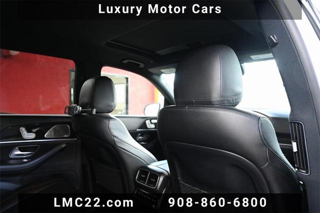 Photo of 2021 Polar White Mercedes-Benz GLS 450