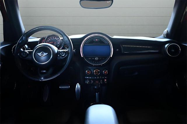 Photo of 2018 Chili Red MINI Hardtop