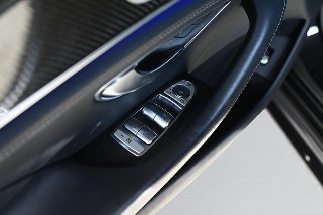 Photo of 2019 Obsidian Black Metallic Mercedes-Benz AMG GT 63