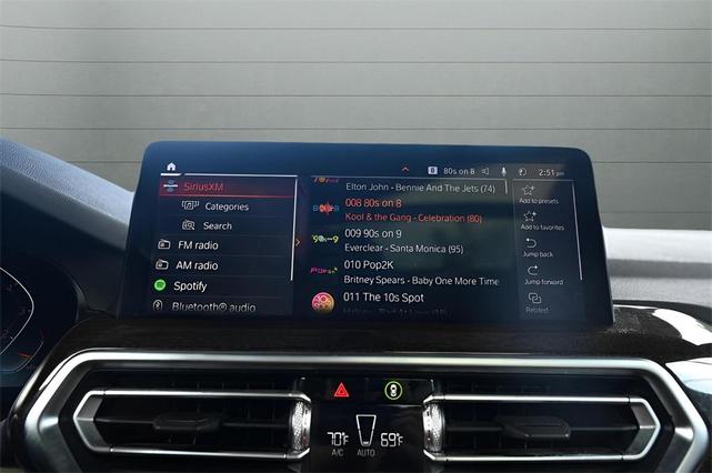 Photo of 2022 Alpine White BMW X4