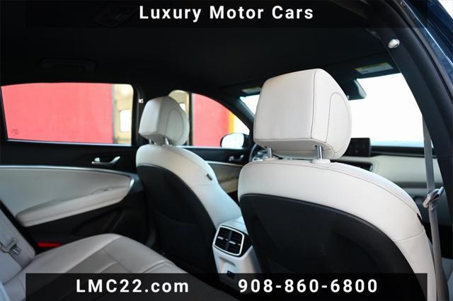 Photo of 2024 Tasman Blue Genesis G70