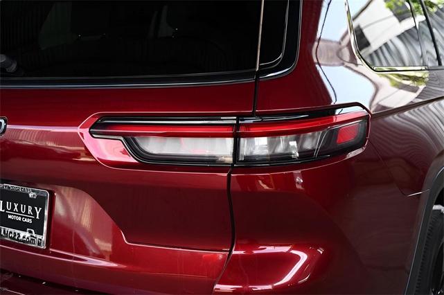 Photo of 2023 Velvet Red Pearlcoat Jeep Grand Cherokee L