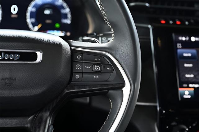Photo of 2023 Velvet Red Pearlcoat Jeep Grand Cherokee L